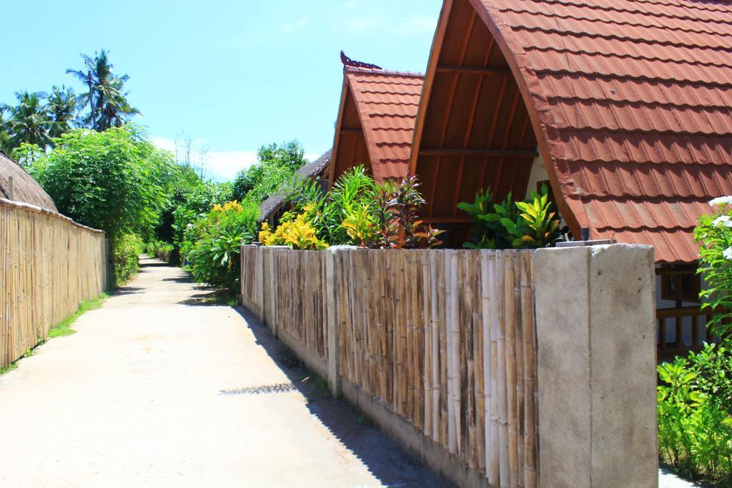 Tapada Apartment Gili Air Bagian luar foto