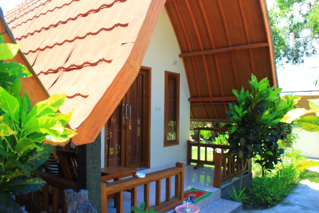 Tapada Apartment Gili Air Bagian luar foto