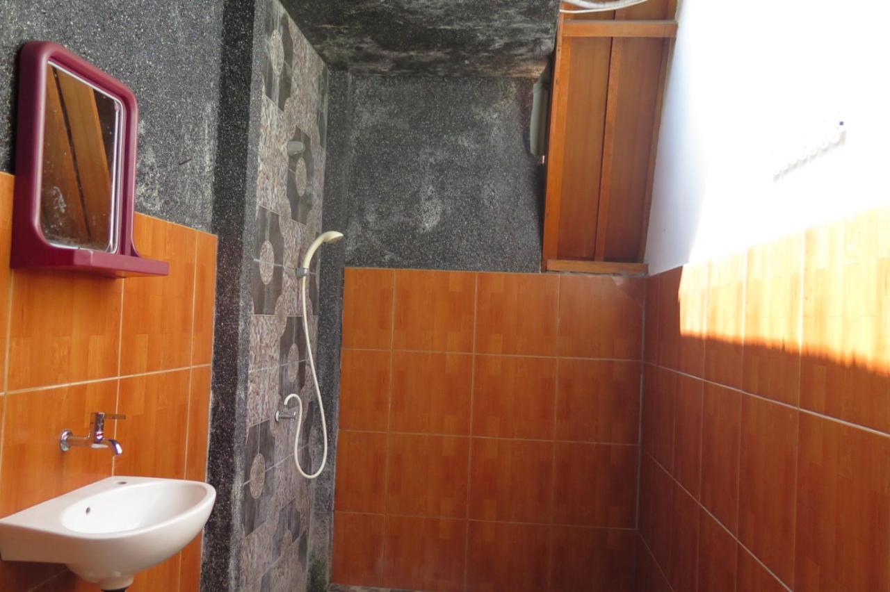Tapada Apartment Gili Air Bagian luar foto